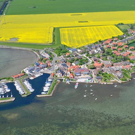 Ort Lemkenhafen Stueven 20 Apartment Fehmarn Exterior photo